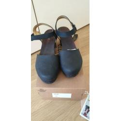 nieuwe zwarte CLUMPY'S...maat 41=42
