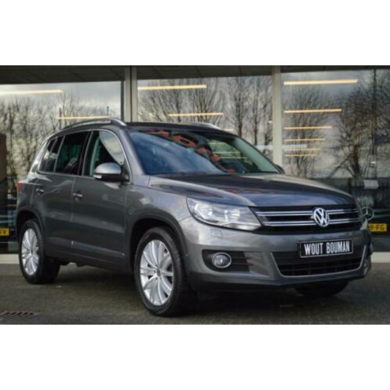 Volkswagen Tiguan 1.4 TSI Sport&Style DSG Navi Clima Panodak