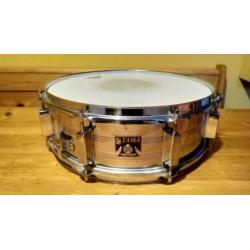 Tama Royalstar snare drum