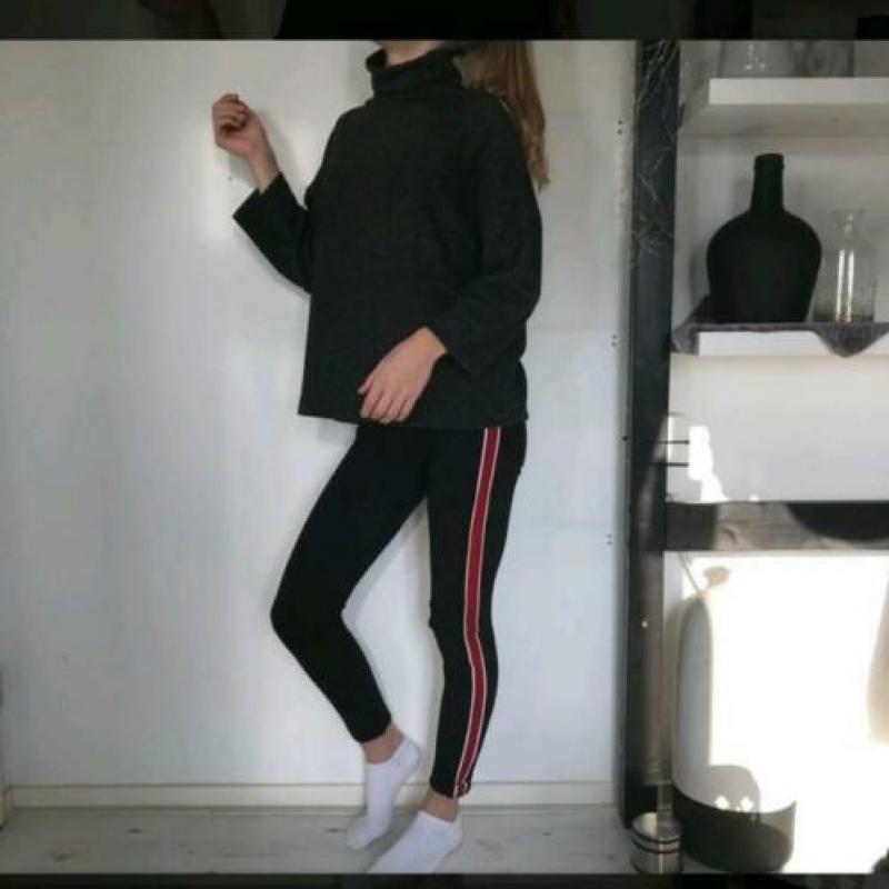Stradivarius trui grijs met col maat S