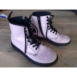 Dr. Martens 33