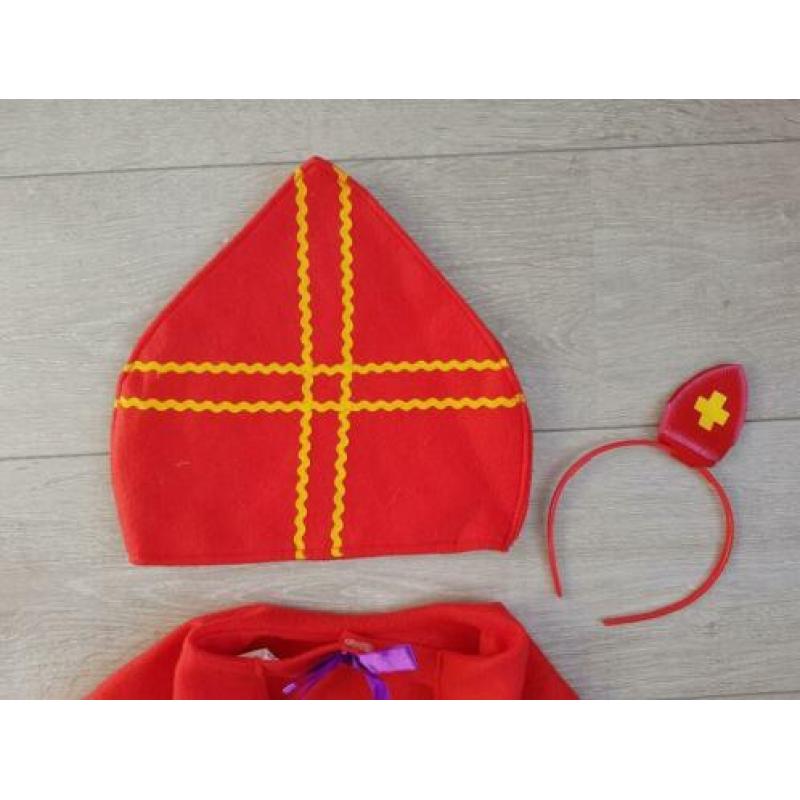 SINTERKLAAS VERKLEED SETJE, mt 104 / 122
