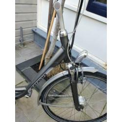 Elektrische fiets merk batavus weinig gereden