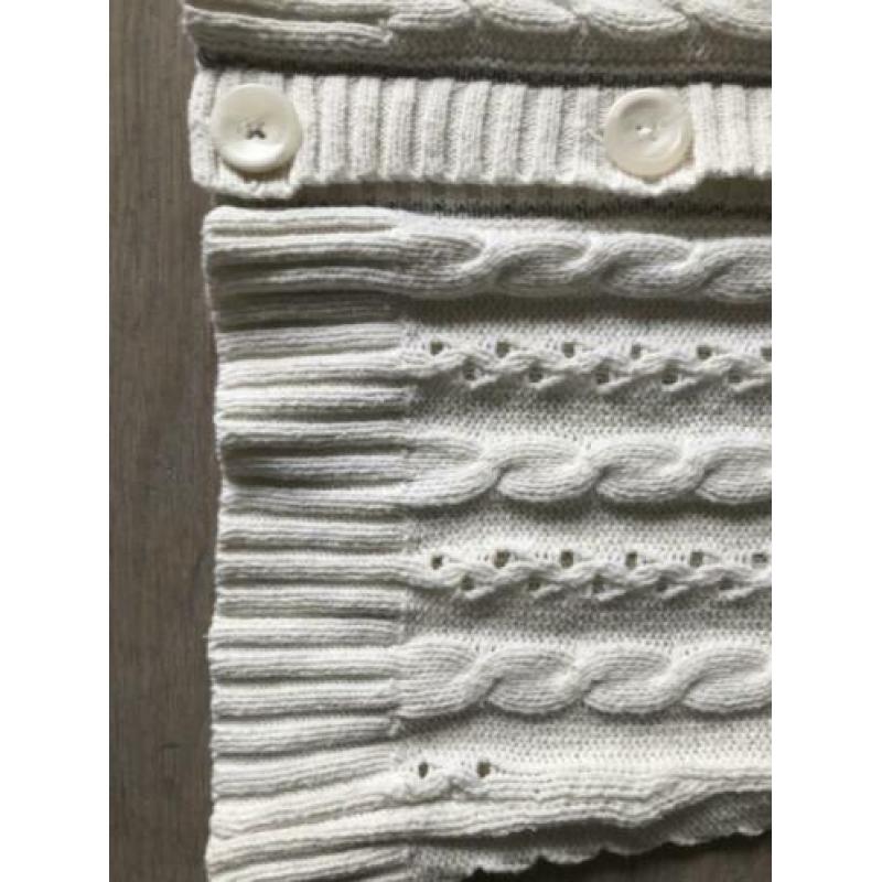 Mooi crème wit vest maat 146/152