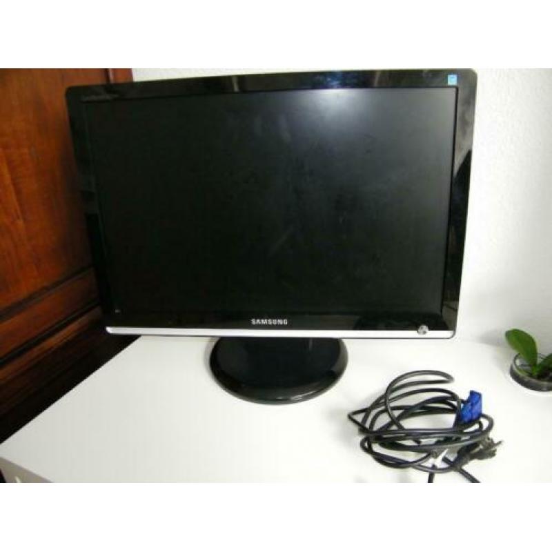 Samsung 223bw 22 inch pc scherm