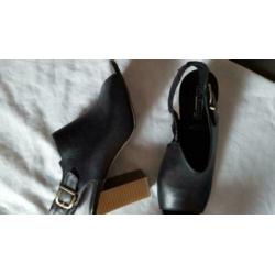 "5TH AVENUE" Zacht leren peeptoe pumps, open hak van 7cm.41