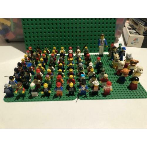 Lego poppetjes 91 stuks 60 euro + gratis verzending
