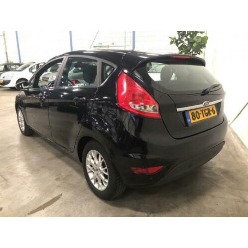 Ford Fiesta 1.6 TDCi ECOnetic Titanium 5drs Airco/Cruise/PDC