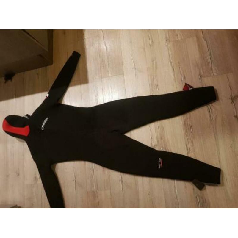 Hagelnieuwe wetsuit 1 x gepast. 7mm xl cressi