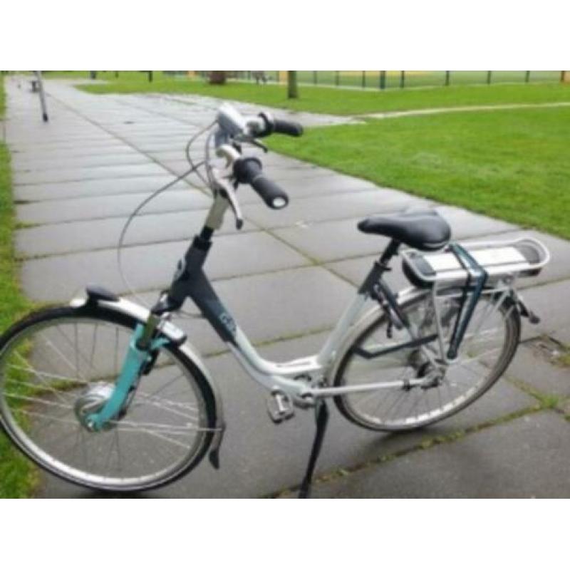 In zeer nette staat gazelle orange elektrische damesfiets