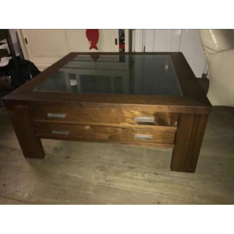 Houten salontafel vierkant met glasplaat