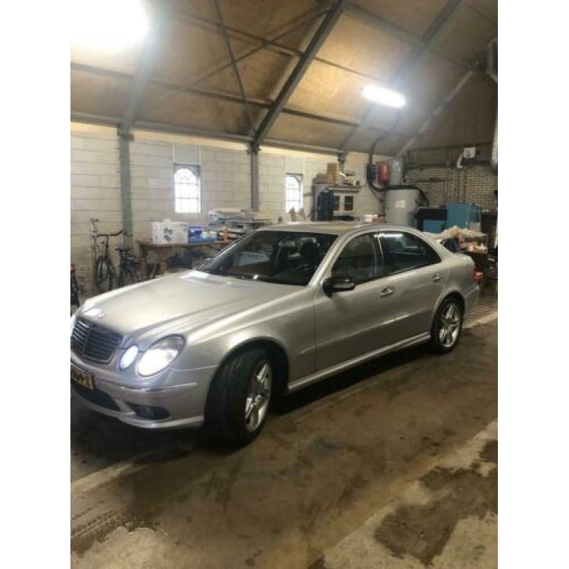 Mercedes E 55 AMG 2003 Grijs
