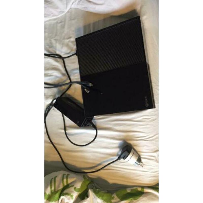 Xbox one met controller, Forza horizon 4, 4 andere spellen!!