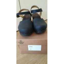 nieuwe zwarte CLUMPY'S...maat 41=42