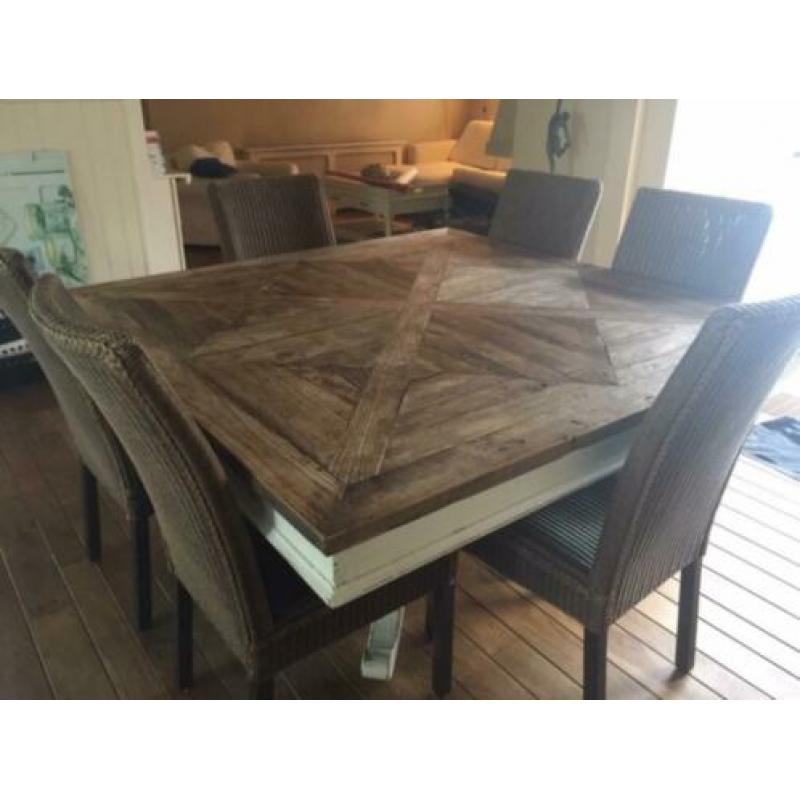 Eettafel 150x150 met 6 stoelen Riviera Maison