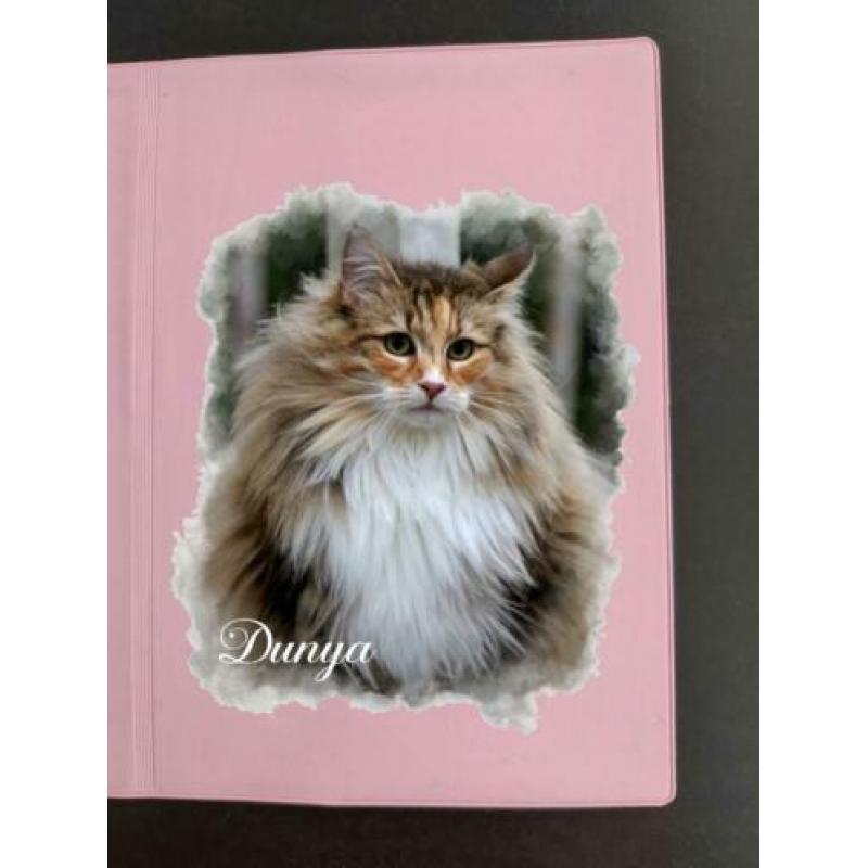 Noorse Boskat hoesje met eigen foto voor enting boekje