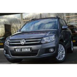 Volkswagen Tiguan 1.4 TSI Sport&Style DSG Navi Clima Panodak