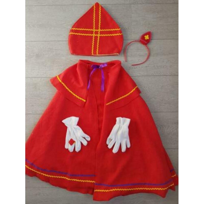 SINTERKLAAS VERKLEED SETJE, mt 104 / 122