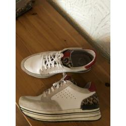 Sneakers écht leer kl wit met luipaard print mt 40