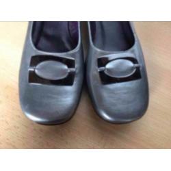 Zilverkleurige schoenen mt 39 van Reject NIEUW
