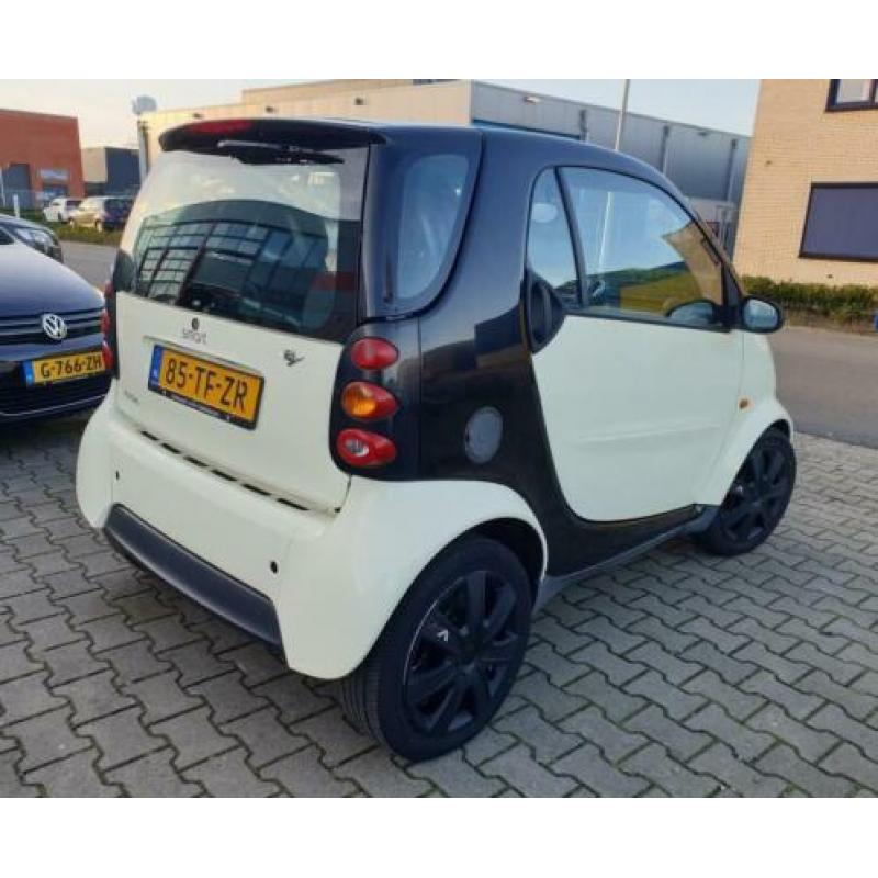 Smart Fortwo coupé 0.7 pure