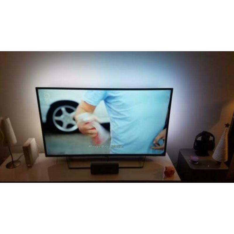 Phillips 4k ultra HD smart TV 50pus7303 ambilight i.z.g.st