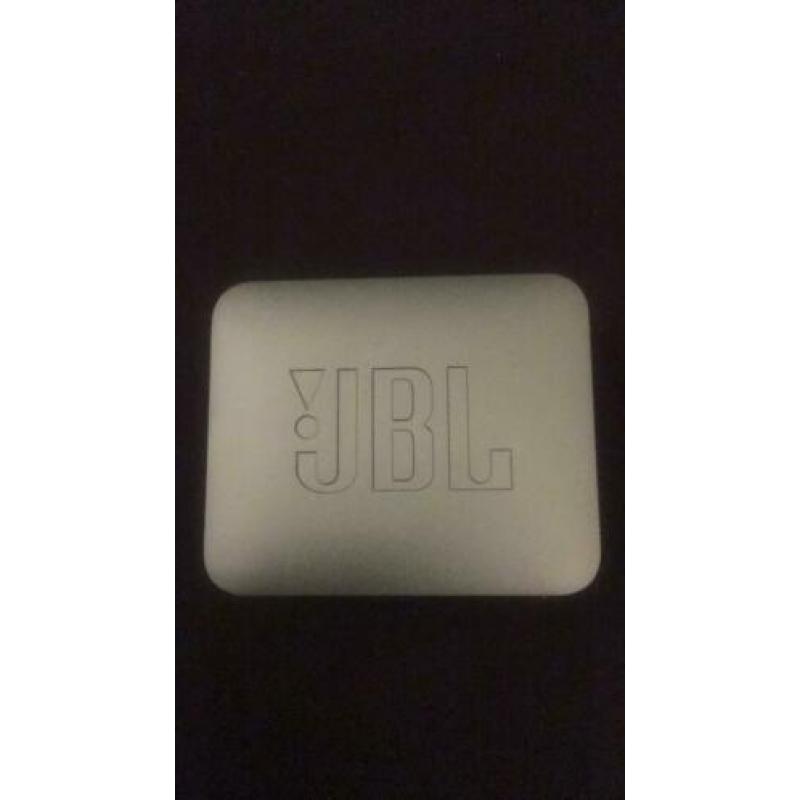 Mooie groene jbl go 2 speaker