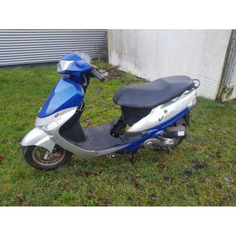 peugeot v-clic 2x geel kenteken
