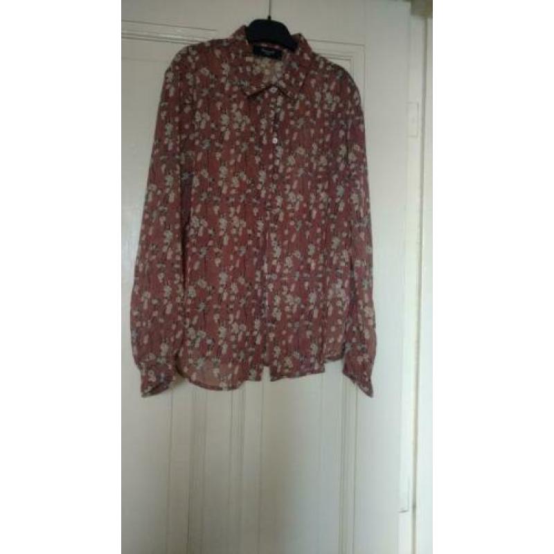 2 blouses o.a. Scotch Soda