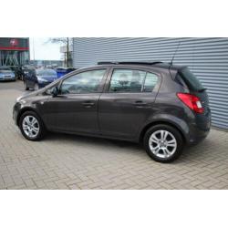 Opel Corsa 1.2-16V Berlin Panoramadak & navigatie (bj 2013)