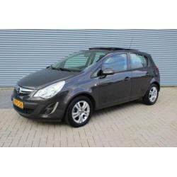 Opel Corsa 1.2-16V Berlin Panoramadak & navigatie (bj 2013)