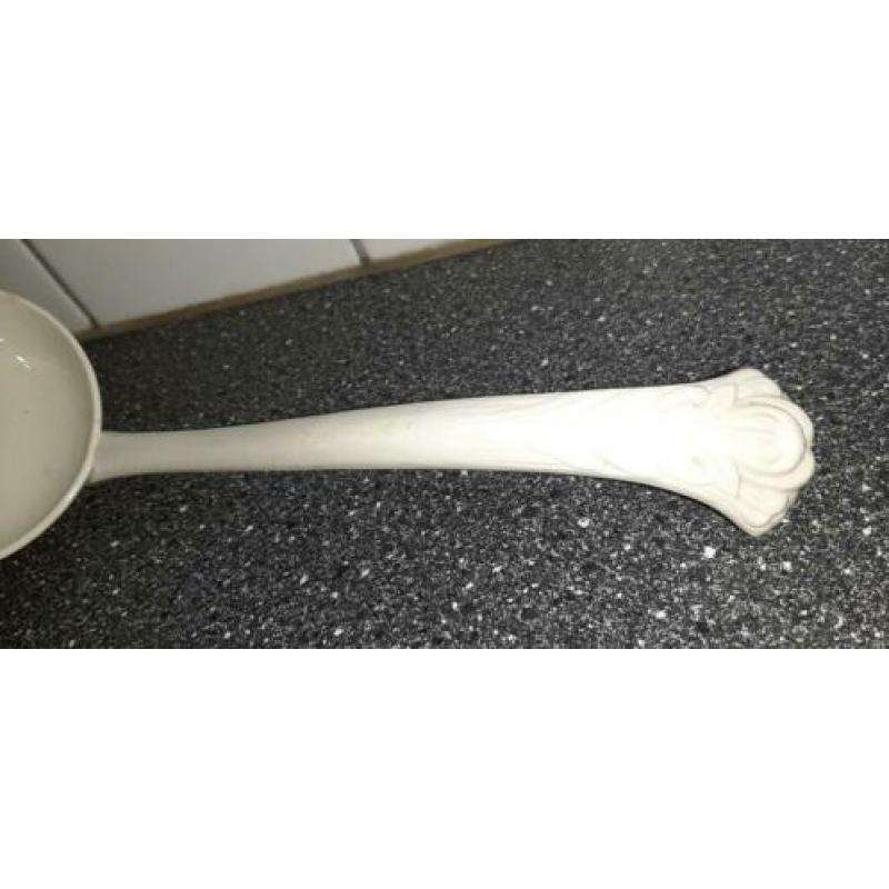Antieke soeplepel PR 1 27 BROCANT porselein