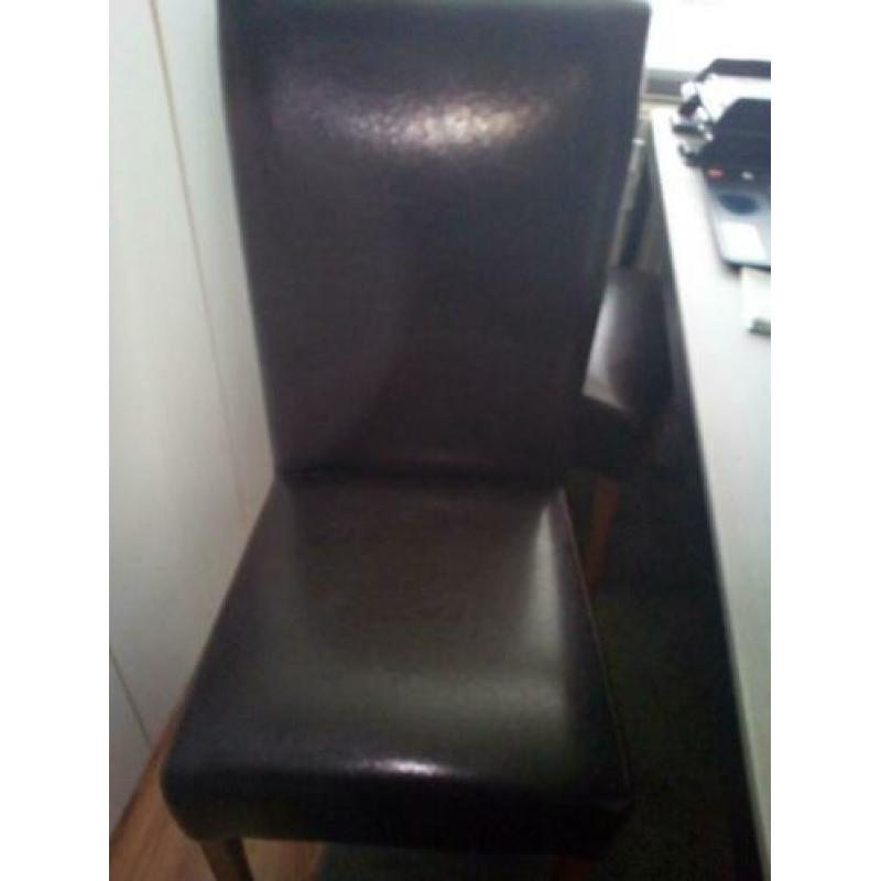4goed onderhouden leren stoelen bruin