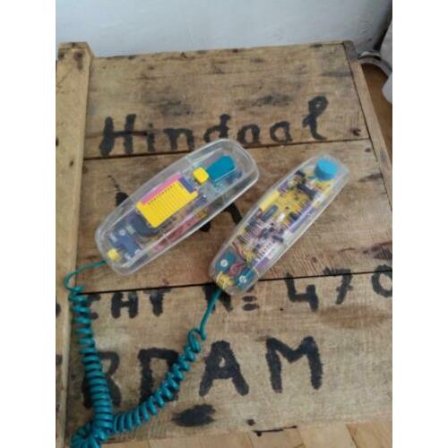 Design 80ties telefoon profoon TX-129 retro.