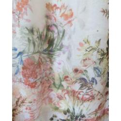 ZARA - ecru jurkje met bloemen - 116