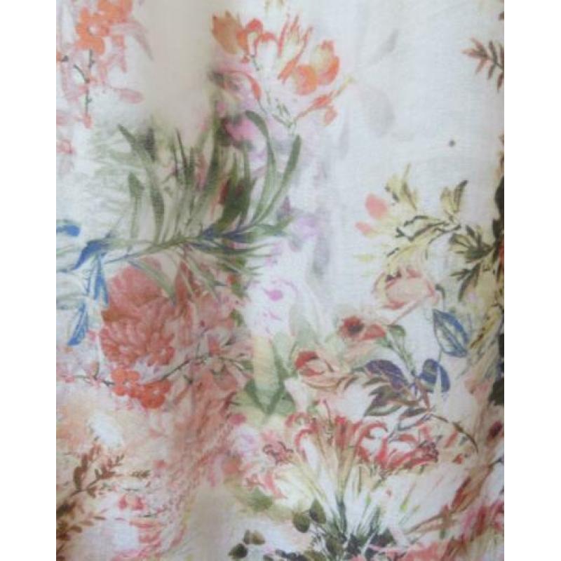 ZARA - ecru jurkje met bloemen - 116