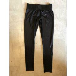 Ka114 PAGE one legging maat S zwart slangenprint leatherlook