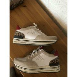 Sneakers écht leer kl wit met luipaard print mt 40