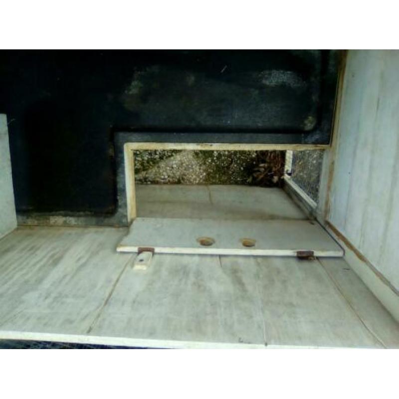 Konijn of cavia hok