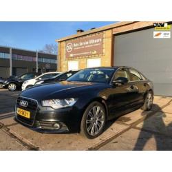Audi A6 2.0 TFSI Pro Line Bj.2011 / PDC V & A / Leder