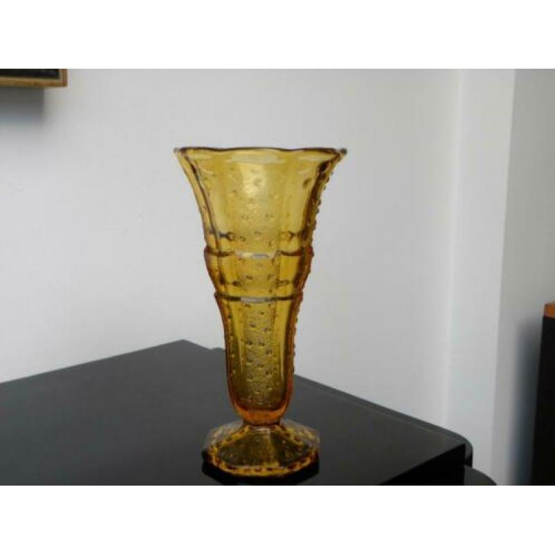 Hoge Art deco vaas Scailmont/Val St Lambert amber