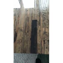 Uniek salontafel van spoorweghout
