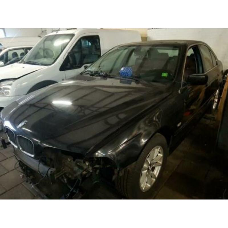 Bmw 5-SERIE 530i 3.0 6 cilinder! Youngtimer ( Werk)