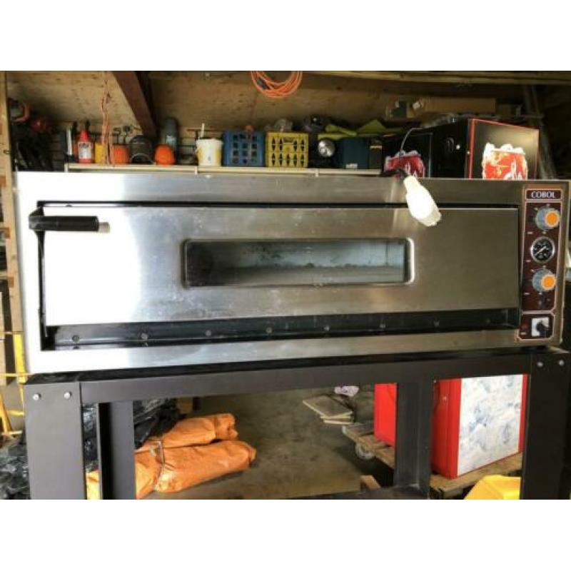 Broodoven pizza oven