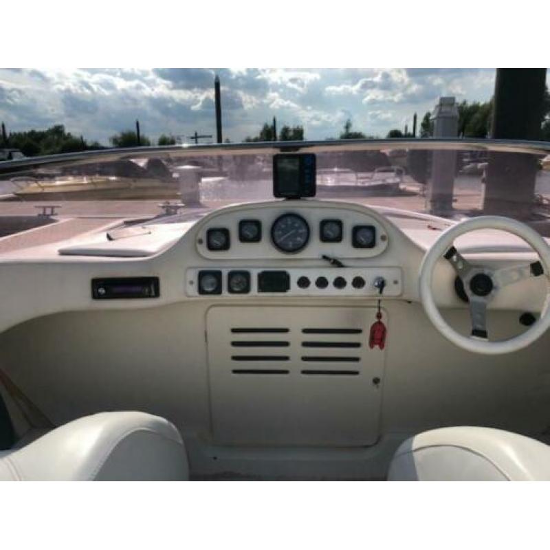Performance 607 incl trailer. Nieuwe Volvo penta motor