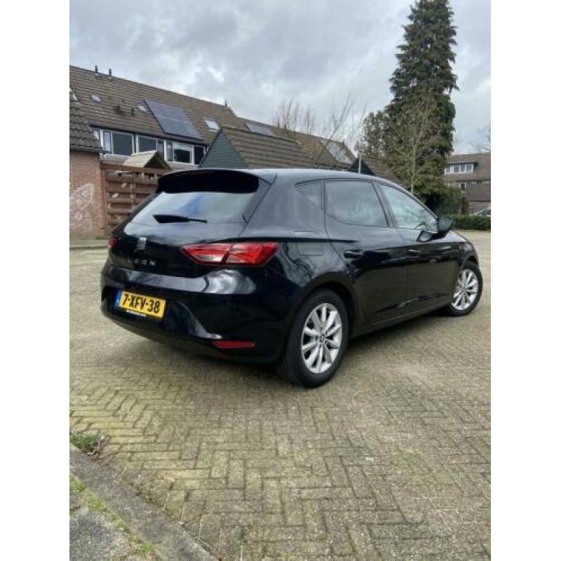 Seat Leon 1.6 TDI 81KW/110PK 2014 Zwart
