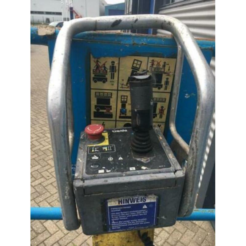 Genie GS2046 hoogwerker schaarhoogwerker 2000 (bj 2000)