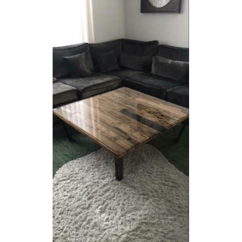 Uniek salontafel van spoorweghout