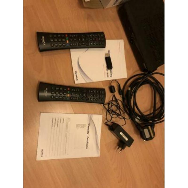 Humax 5300C Digitale HDTV kabelontvanger incl usb dongle