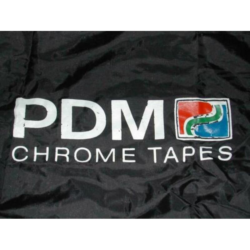 Retro wieler regenjack PDM Magnetic tapes rood wit zwart bl.
